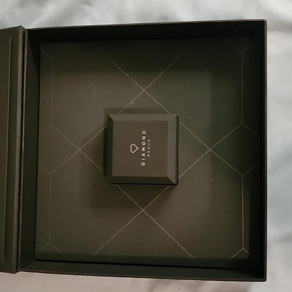 Diamond Nexus 3 Stone Accented Sapphire 14K Size 7 - Picture 4 of 16